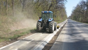 Consiliul Judeţean Sibiu a curăţat pista de biciclete Sibiu-Răşinari-Poplaca