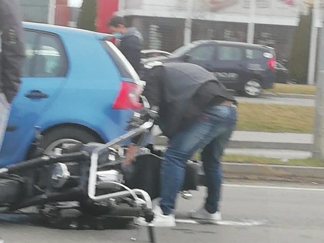 Motociclist rănit în zona Shopping City