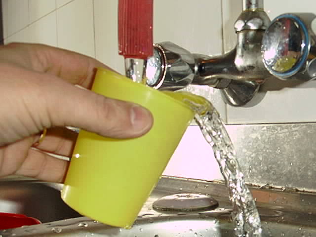 Localitatea Armeni rămâne fără apă potabilă, joi