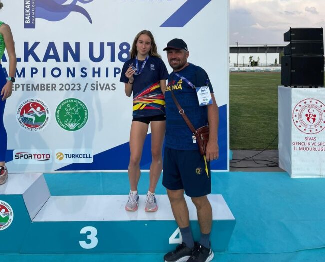 Hudea urcă din nou pe podium! Bronz la Campionatul Balcanic U18