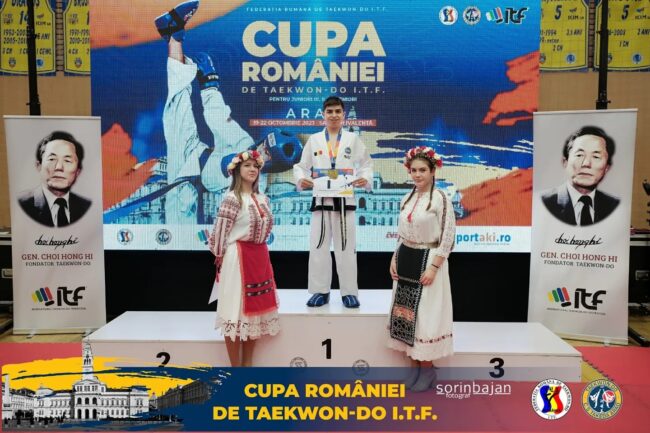 FOTO Daniel Cristache, 3 medalii pentru Hwarang Sibiu