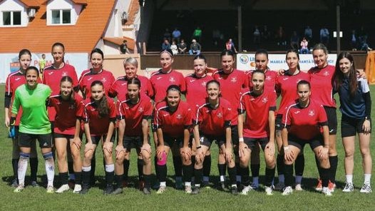 Ignorată de Primăria Sibiu, echipa de fotbal feminin și-a găsit casă la Cisnădie