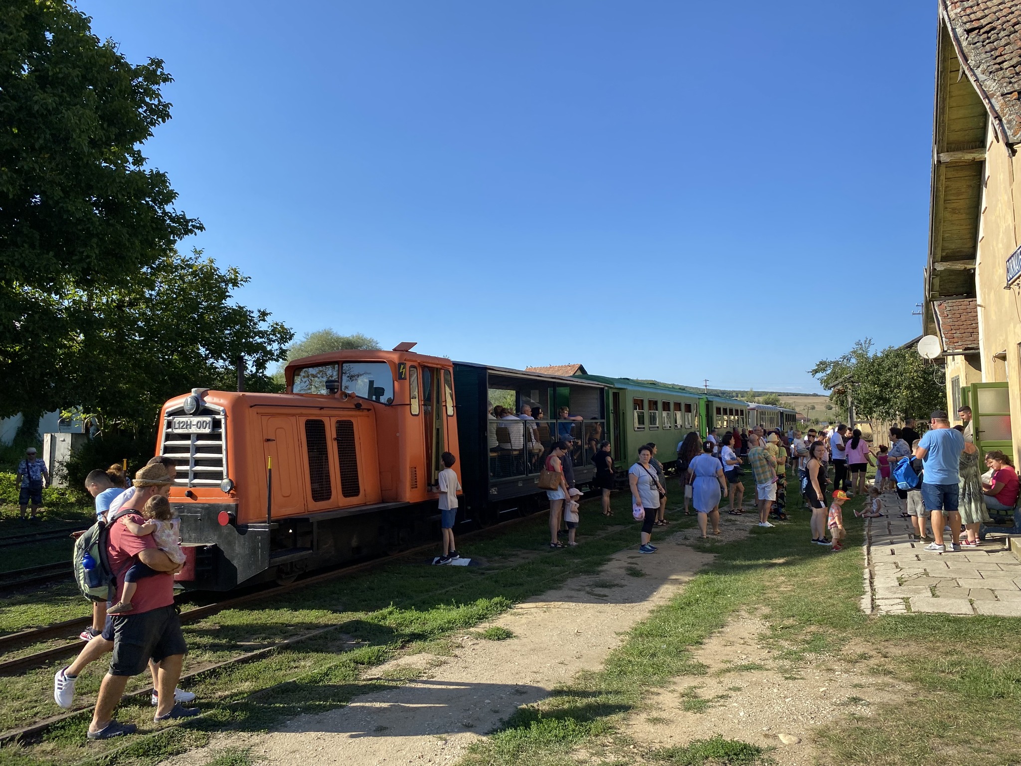 Se încheie sezonul turistic al Mocăniței de pe Valea Hârtibaciului. Ce puteți face în ultima zi