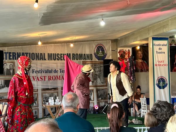 Consiliul Județean Sibiu promovează diversitatea prin Festivalul „VAST ROMANO”