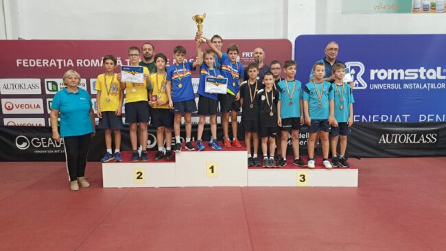 Podium în Campionatul Național pe echipe la tenis de masă