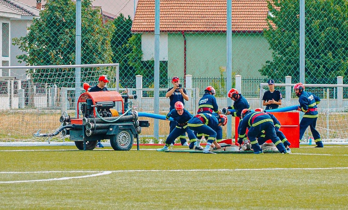 Valentin Ivan, primarul comunei Sadu: „Dragi pompieri voluntari, sunteți un simbol al unității și al iubirii față de aproapele”