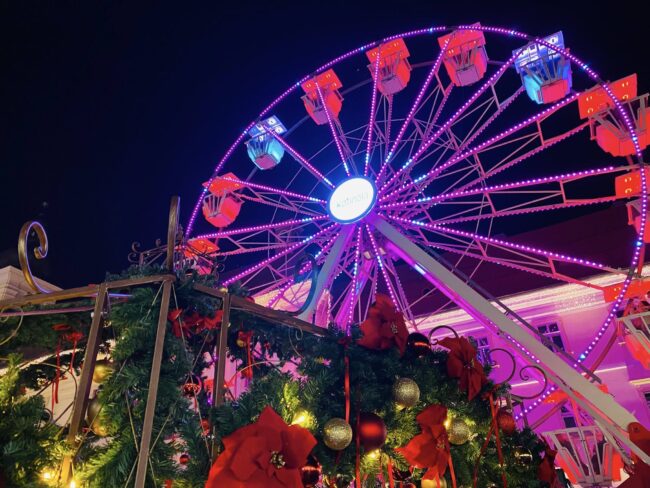 S-a aprins iluminatul festiv! Târgul de Crăciun din Sibiu și-a deschis porțile