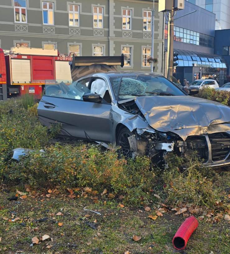 Autorul accidentului din sensul giratoriu Calea Dumbrăvii-Vasile Milea Avea o alcoolemie URIAȘĂ. A fost reținut de polițiști