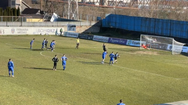 ACS Mediaș câștigă lejer și urcă pe podium: 4-0 (2-0) cu Gilortul Tg. Cărbunești