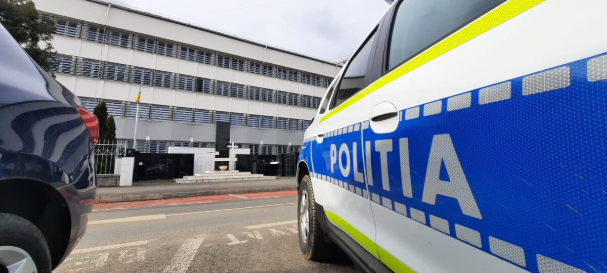 A furat din casa unei pensionare de pe strada Viilor și i-a deschis conturi la case de pariuri. Tânăr reținut la Sibiu