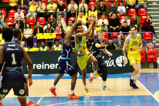 „Vulturii“, al 5-lea eșec consecutiv în play-off: 76-82 (34-40) cu CSO Voluntari